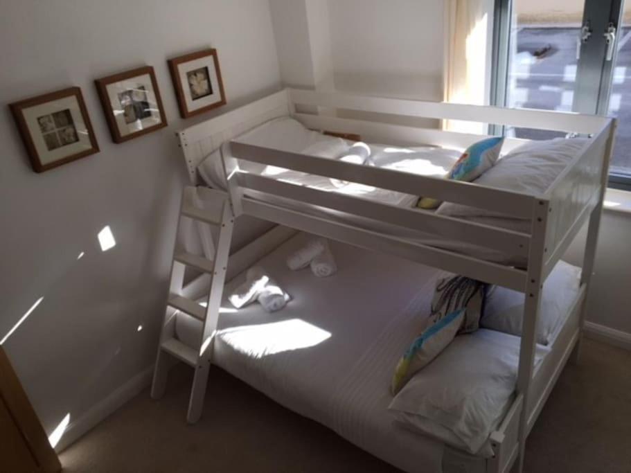 2Bed With Pool & Sea View Apartment Newquay  Exterior photo