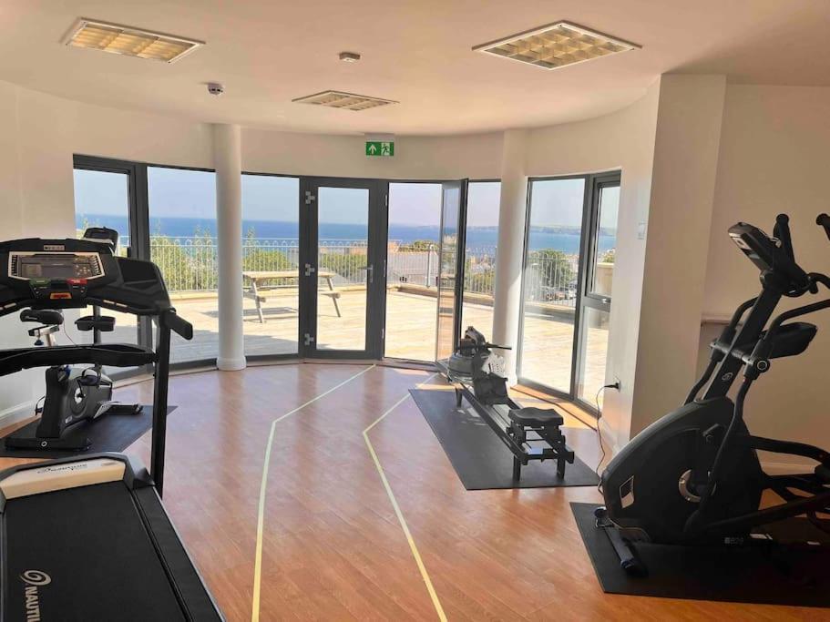 2Bed With Pool & Sea View Apartment Newquay  Exterior photo