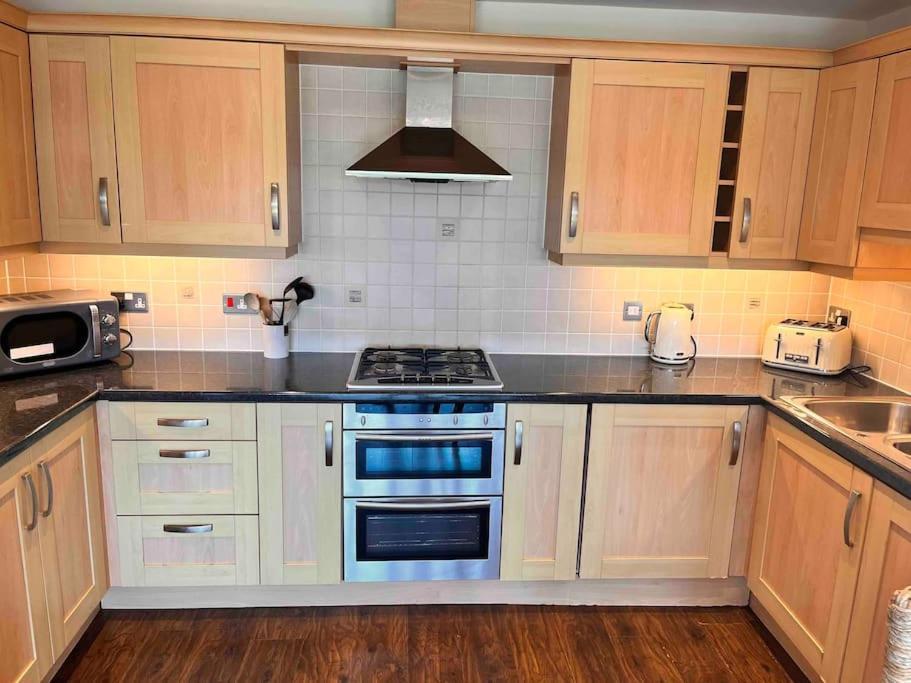 2Bed With Pool & Sea View Apartment Newquay  Exterior photo